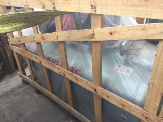 ขายปั๊มลม ขนาด300 ลิตรไฟ220โวลไฟ2สาย