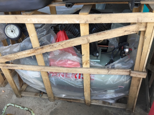 ขายปั๊มลม ขนาด300 ลิตรไฟ220โวลไฟ2สาย