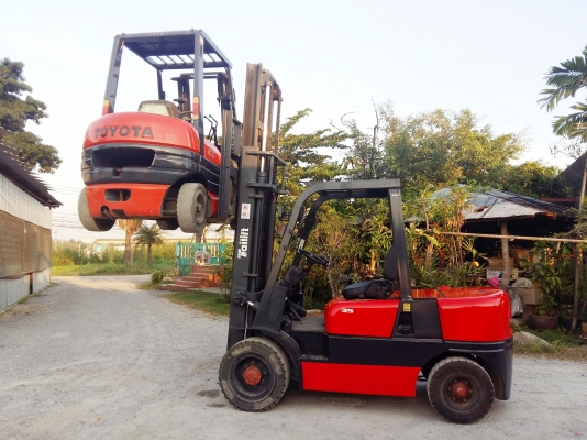 ขายรถโฟคลิฟท์ Tailift 3.5 ตัน ดีเซล ยกสูง 4 เมตร ติดต่อ 086-324-1992 086-775-7900