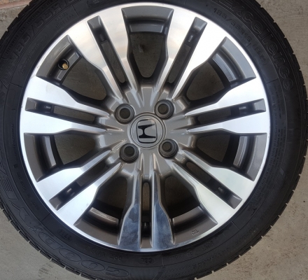 ขายล้อHONDA City SV 16 ยางปี14 4 ล้อ