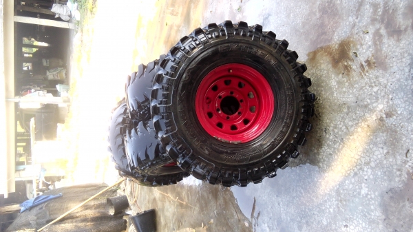 ขายล้อพร้อมยางตะขาบ35