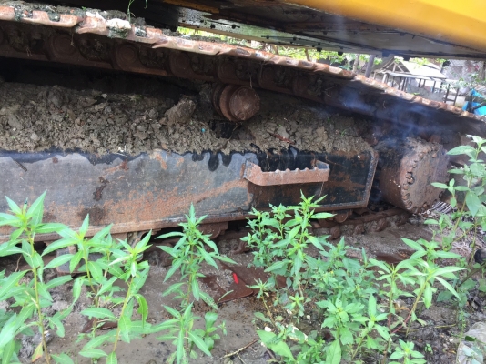 แมคโค Komatsu pc200 รุ่น7 ปี2002