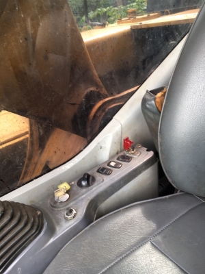 แมคโค Komatsu pc200 รุ่น7 ปี2002