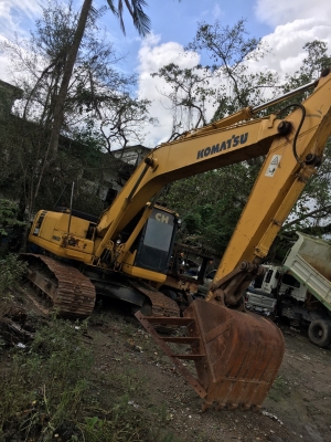 แมคโค Komatsu pc200 รุ่น7 ปี2002