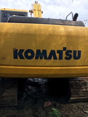 แมคโค Komatsu pc200 รุ่น7 ปี2002