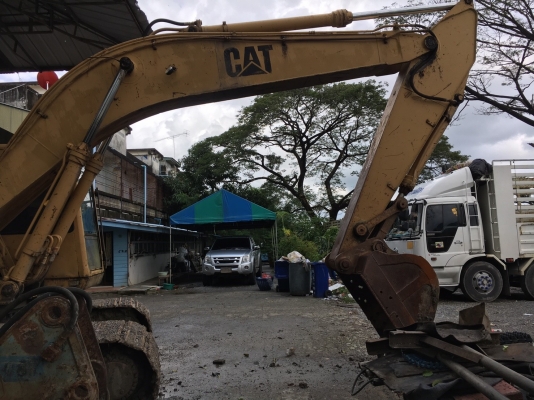 แมคโค Cat E200B แมคโค Cat E200B
