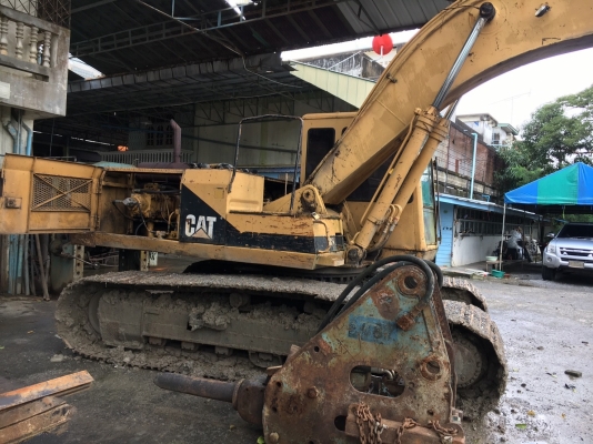 แมคโค Cat E200B แมคโค Cat E200B