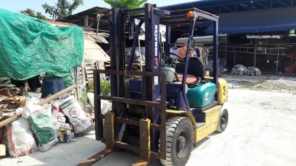 ขายโฟล์คลิฟ Komatsu2.5ตัน เสา 3เมตร ดีเซล เกียร์ออโต้ ขายโฟล์คลิฟ Komatsu2.5ตัน เสา 3เมตร ดีเซล เกียร์ออโต้
