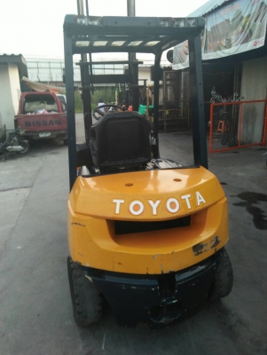 ขาย โฟล์คลิฟ Toyotaรุ่น7 เครื่องยนต์์ดีเซล ขาย โฟล์คลิฟ Toyotaรุ่น7 เครื่องยนต์์ดีเซล