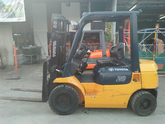 ขาย โฟล์คลิฟ Toyotaรุ่น7 เครื่องยนต์์ดีเซล