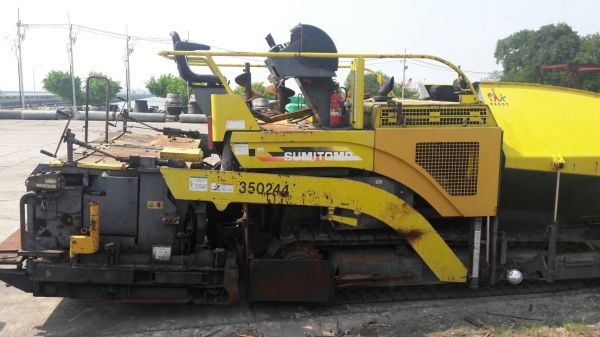 มาถึงแล้วสำหรับรถปูยางตีนตะขาบ SUMITOMO HA60C-5