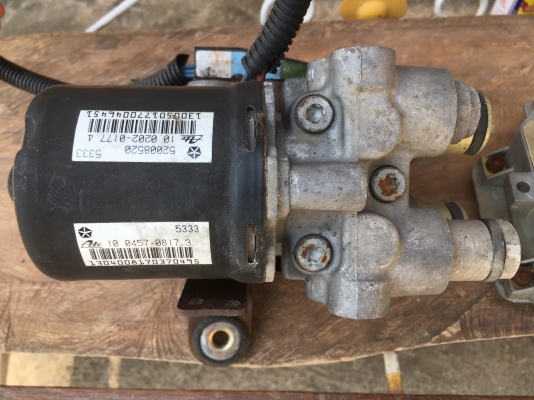 ขายปั้มเบรคABSจี๊บเชโรกี