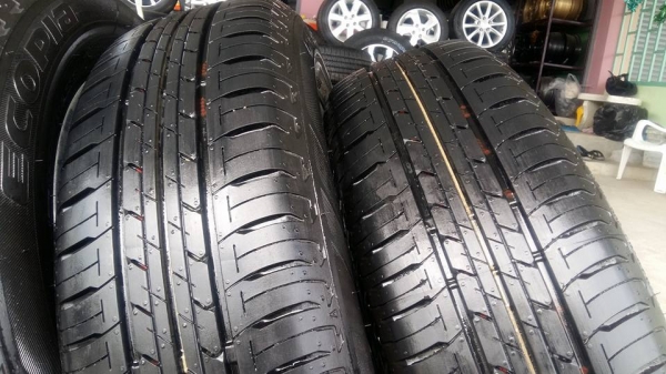 ขายล้อแม็กป้ายแดง avanza 15" ยางปี16สนใจติดต่อ ก.เจริญการยางครับ 081-3747940 ขายล้อแม็กป้ายแดง avanza 15" ยางปี16สนใจติดต่อ ก.เจริญการยางครับ 081-3747940