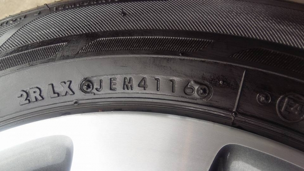 ขายล้อแม็กป้ายแดง avanza 15" ยางปี16สนใจติดต่อ ก.เจริญการยางครับ 081-3747940 ขายล้อแม็กป้ายแดง avanza 15" ยางปี16สนใจติดต่อ ก.เจริญการยางครับ 081-3747940