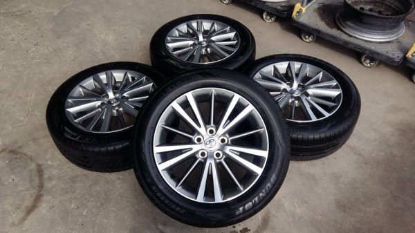 ขายล้อแม็กป้ายแดง altis 16" ยางปี16สนใจติดต่อ ก.เจริญการยางครับ 081-3747940 ขายล้อแม็กป้ายแดง altis 16" ยางปี16สนใจติดต่อ ก.เจริญการยางครับ 081-3747940