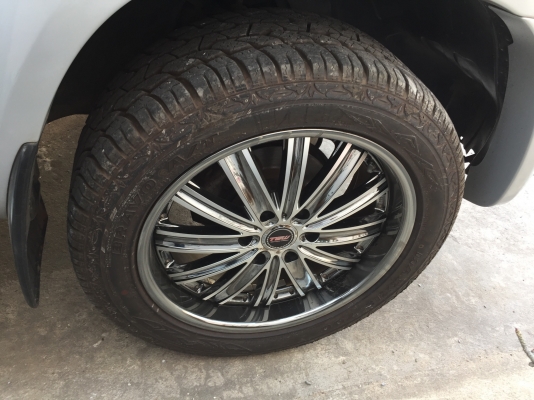 ขายล้อแม็ก (taw) ขอบ 20 พร้อมยาง maxxis