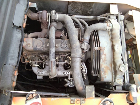 ็รถแม็คโค hitachi pc120