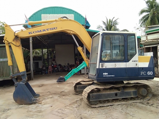 แบ็คโค komatsu pc60-6