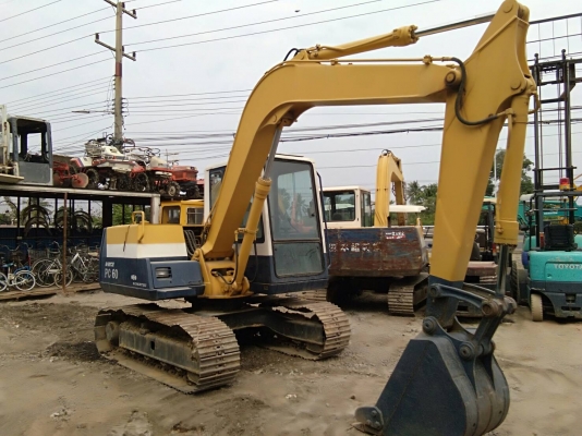 แบ็คโค komatsu pc60-6