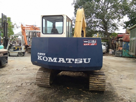 แบ็คโค komatsu pc60-6