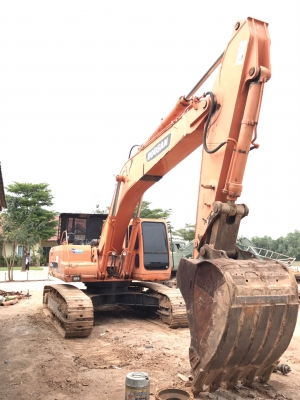 ขาย 895,000 DAEWOO 330 LC-V ไฟฟ้าครบ เครื่องดี ปั้มแรง เอวแน่น ช่วงล่างเต็ม รถสวยพร้อมใช้ รถอยู่ นครปฐม 090-772-3710 090-772-3708