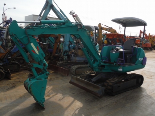 Komatsu PC15-3E อาร์มเป็นหัวกระแทกในตัว สภาพสวย ๆ ขายถูกครับ