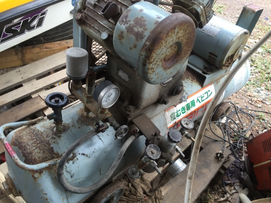 ขายปั้มลม Hitachi เก่าญี่ปุ่น 2หัว