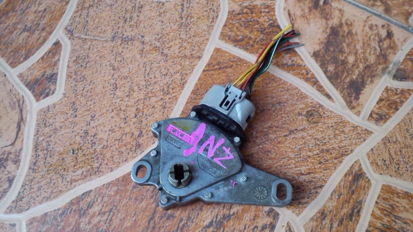 สวิตช์เกียร์ออโต้ TOYOTA 1NZ