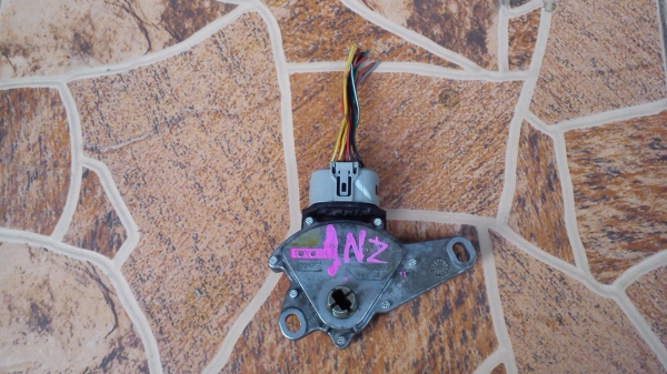 สวิตช์เกียร์ออโต้ TOYOTA 1NZ