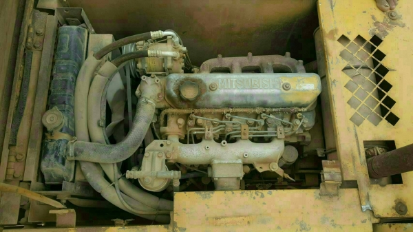 ขายCat  E70 สภาพสวยพร้อมใช้ สนใจติดต่ออ๊อฟพิจิตร086-737-9991