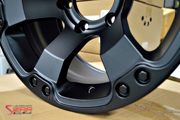 ZEUS-12 ล้อแม็กซ์ออฟโร้ดขอบ16 นิ้ว วงละ 4,000 บาท