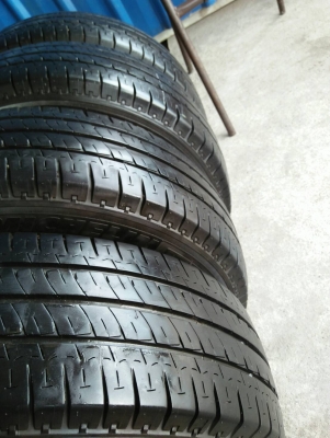 215/70R15 MICHELIN AGIRIS สวยมาก ปี15 ชุด 4 เส้น tel. 081-427-3941 215/70R15 MICHELIN AGIRIS สวยมาก ปี15 ชุด 4 เส้น tel. 081-427-3941