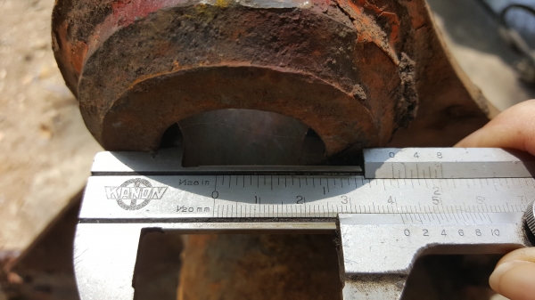 ปุ้งกี้แบคโฮเล็ก รหัส C3 - 10 ปุ้งกี้แบคโฮเล็ก รหัส C3 - 10