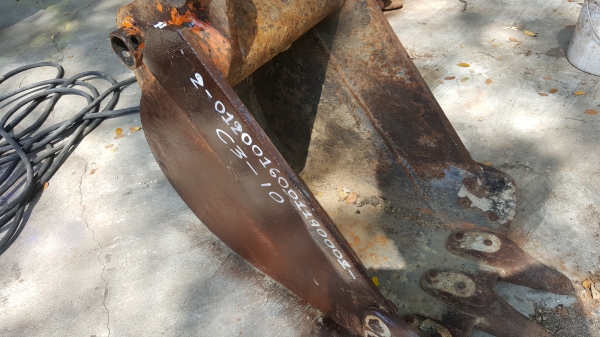 ปุ้งกี้แบคโฮเล็ก รหัส C3 - 10 ปุ้งกี้แบคโฮเล็ก รหัส C3 - 10