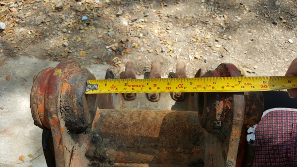 ปุ้งกี้แบคโฮ เล็ก สอบถามได้