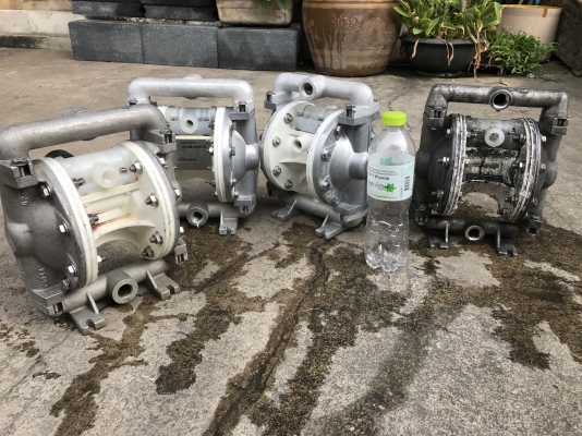 ( เหลือ 2ตัวครับ )ขายปั้มไดอะแฟรม Versa-matic made in USA ขนาด 6หุน สภาพสวยมาก พร้อมใช้งาน มี 4ตัวครับ