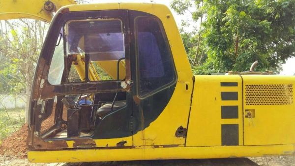 ขาย Komatsu Pc120-2ใส่บอดี้รุ่น6 สภาพสวยพร้อมใช้ ต่อคุณอ๊อฟพิจิตร086-737-9991