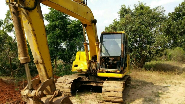 ขาย Komatsu Pc120-2ใส่บอดี้รุ่น6 สภาพสวยพร้อมใช้ ต่อคุณอ๊อฟพิจิตร086-737-9991