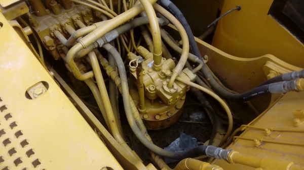 ขายCAT 320C ระบบไฟเต็ม ช่วงล่าง บอดื้ เครื่อง ปั้ม อยู่ในสภาพดี เอกสารเล่มทะเบียน รถอยู่ยโสธร สนใจ 0835601591 หรือ 0903494058