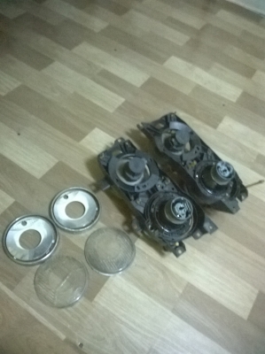 ขายชุดโคมไฟหน้า BMW e34 สภาพตามรูปขายึดไม่มีแตกหหัก ขายถูกๆราคา1500 โทร0924462525โส กทม ขายชุดโคมไฟหน้า BMW e34 สภาพตามรูปขายึดไม่มีแตกหหัก ขายถูกๆราคา1500 โทร0924462525โส กทม