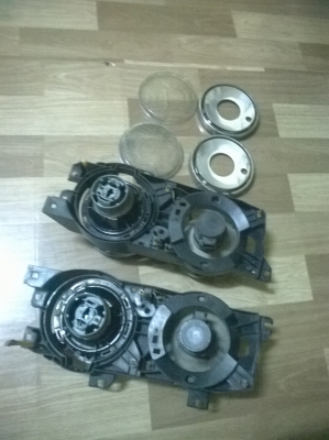 ขายชุดโคมไฟหน้า BMW e34 สภาพตามรูปขายึดไม่มีแตกหหัก ขายถูกๆราคา1500 โทร0924462525โส กทม ขายชุดโคมไฟหน้า BMW e34 สภาพตามรูปขายึดไม่มีแตกหหัก ขายถูกๆราคา1500 โทร0924462525โส กทม