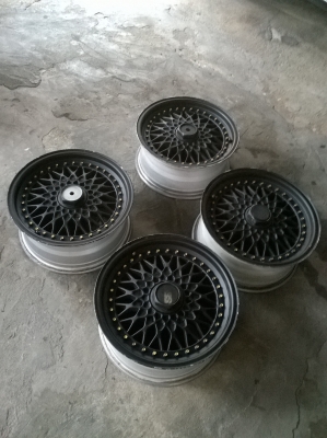 ขายแม็กBBS 4รู100-114ขอบ16 ไม่มีีซ่อม ขอบไม่มีเปิด จำนวน1ชุด ราคา7900บาท โทร0924462525โส กทม