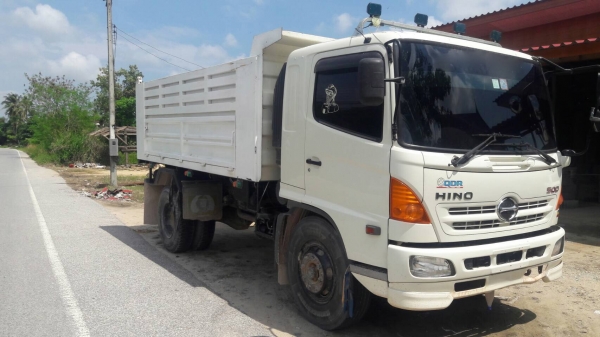 รถฮีโน่ 6 ล้อ FG8J 220 แรงม้า. ปี 55. , ( รถวิ่ง 4x,xxx กม. ) สนใจติดต่อ 081 - 6079515 รถฮีโน่ 6 ล้อ FG8J 220 แรงม้า. ปี 55. , ( รถวิ่ง 4x,xxx กม. ) สนใจติดต่อ 081 - 6079515