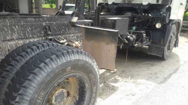 รถฮีโน่ 6 ล้อ FG8J 220 แรงม้า. ปี 55. , ( รถวิ่ง 4x,xxx กม. ) สนใจติดต่อ 081 - 6079515 รถฮีโน่ 6 ล้อ FG8J 220 แรงม้า. ปี 55. , ( รถวิ่ง 4x,xxx กม. ) สนใจติดต่อ 081 - 6079515