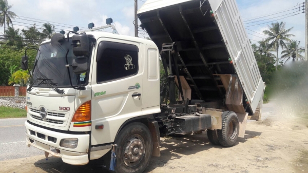 รถฮีโน่ 6 ล้อ FG8J 220 แรงม้า. ปี 55. , ( รถวิ่ง 4x,xxx กม. ) สนใจติดต่อ 081 - 6079515 รถฮีโน่ 6 ล้อ FG8J 220 แรงม้า. ปี 55. , ( รถวิ่ง 4x,xxx กม. ) สนใจติดต่อ 081 - 6079515