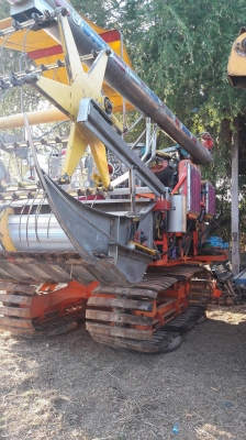 ขายรถเกี่ยวข้าว