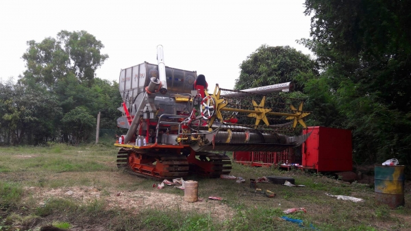 ขายรถเกี่ยวข้าว