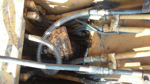 ขายรถแบคโฮ SUMITOMO 160 EA เครื่องดีปั้มดีโซ่หนาเอวแน่น ขายรถแบคโฮ SUMITOMO 160 EA เครื่องดีปั้มดีโซ่หนาเอวแน่น