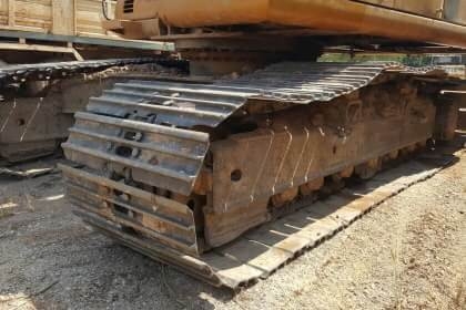 ขาย 795,000 KOMATSU PC200-6  เครื่อง 6D95L -Turbo โช่หนา เอวแน่น ไฟฟ้าครบ แอร์เย็น เอกสารเล่มทะเบียน  รถอยู่ จ.อุดร.  090-772-3710 090-772-3708