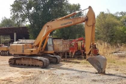 ขาย 795,000 KOMATSU PC200-6  เครื่อง 6D95L -Turbo โช่หนา เอวแน่น ไฟฟ้าครบ แอร์เย็น เอกสารเล่มทะเบียน  รถอยู่ จ.อุดร.  090-772-3710 090-772-3708